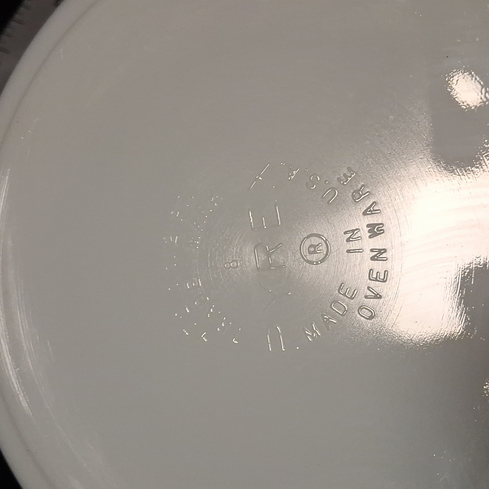 Pyrex Snowflake Blue Pattern 472 - Picture 2 of 4